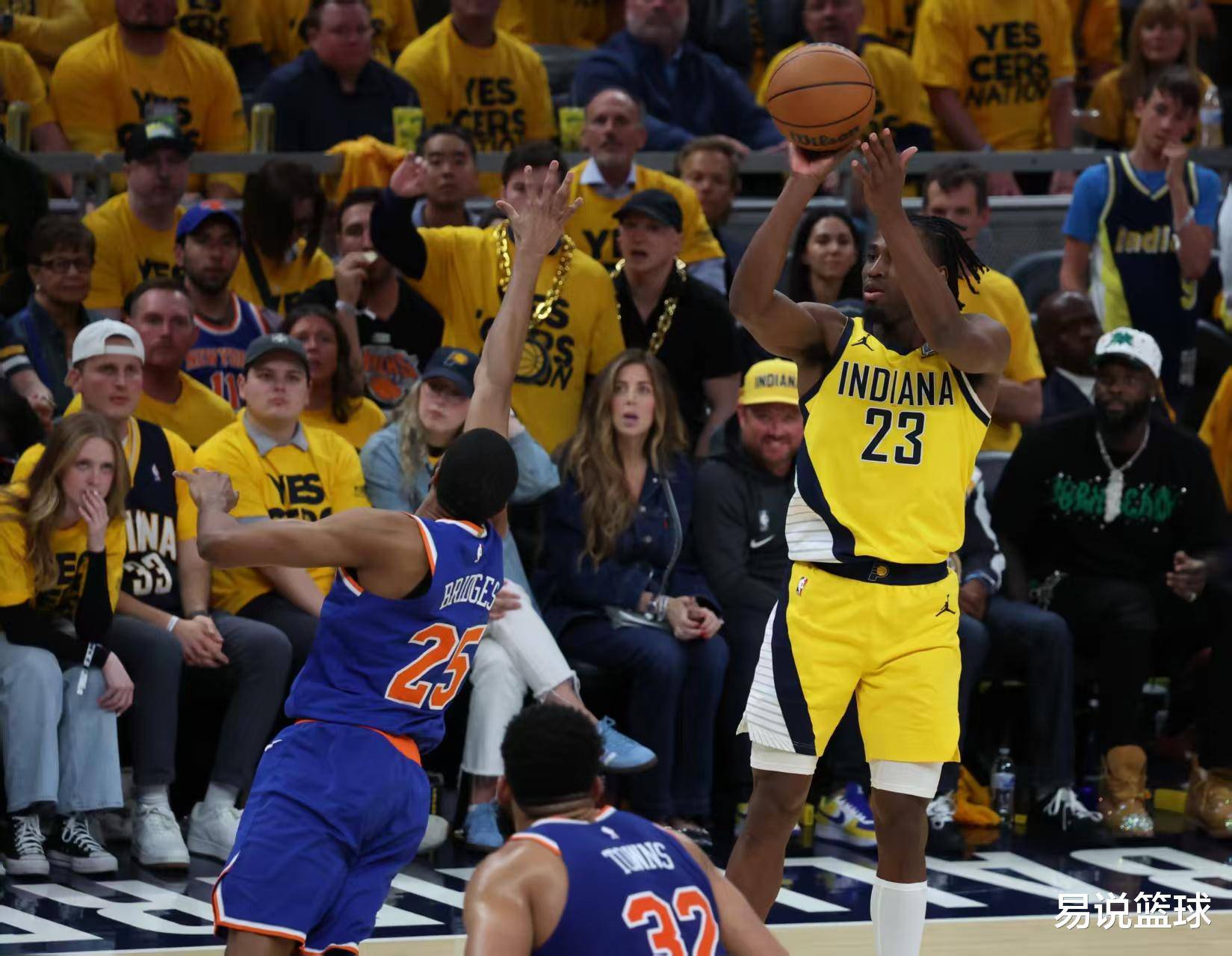 阿扎伦卡在独行侠比赛中势不可挡，比分优势明显引发热议！